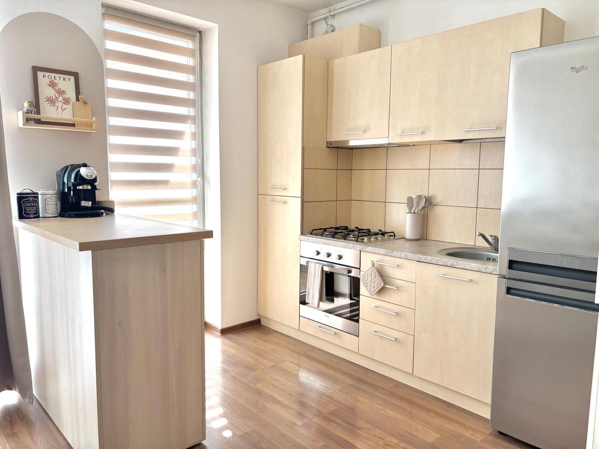 Wanderlust Home Cream, Rasnov Apt For 4, Wifi And Free Parking Esterno foto