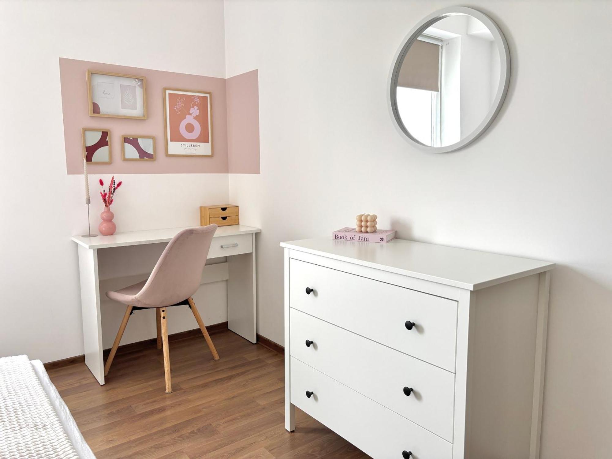 Wanderlust Home Cream, Rasnov Apt For 4, Wifi And Free Parking Esterno foto
